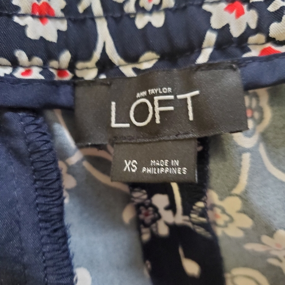 Loft Flowy Floral Pants - Picture 4 of 9